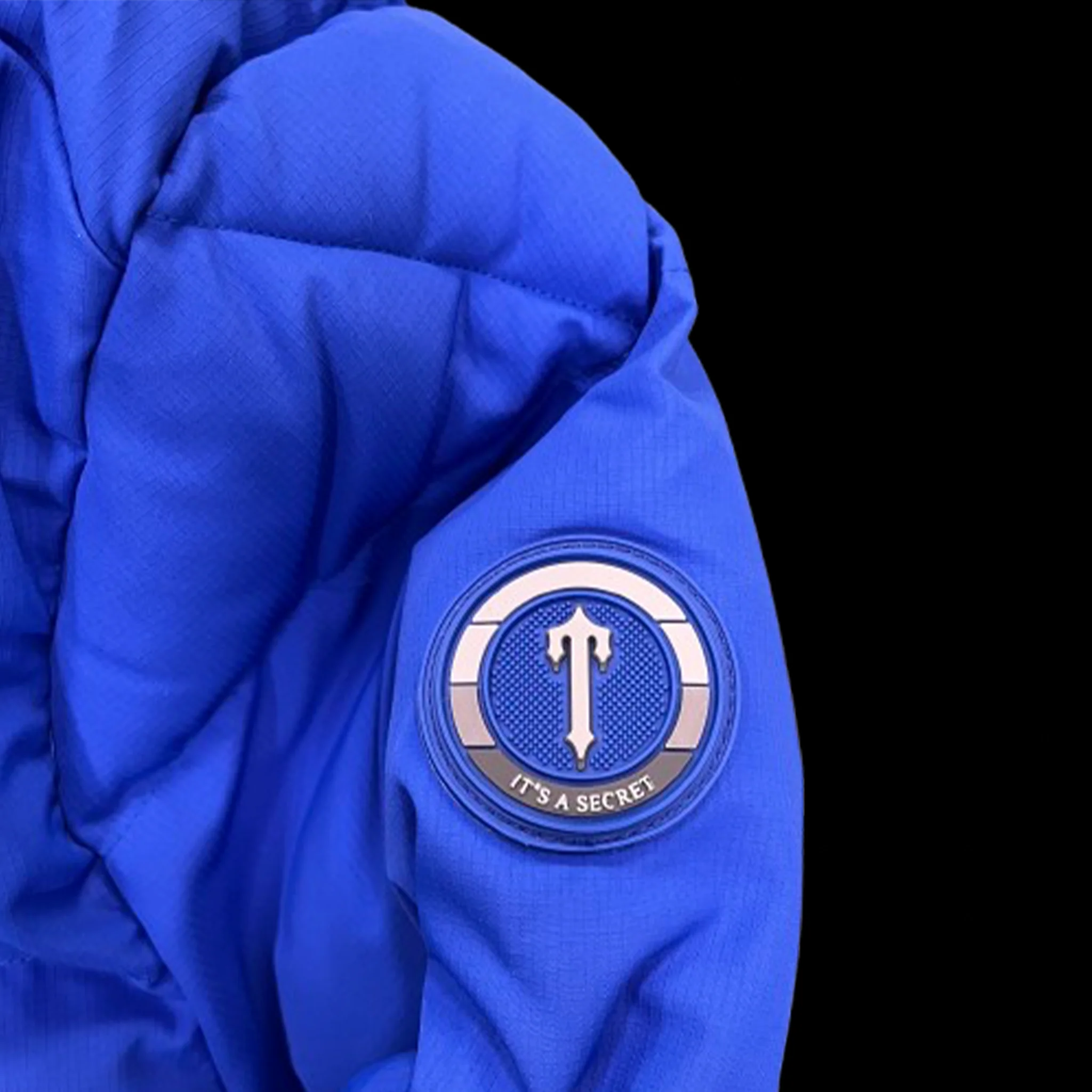 TRAPSTAR DECODED HOODED PUFFER 2.0 (DAZZLING BLUE)