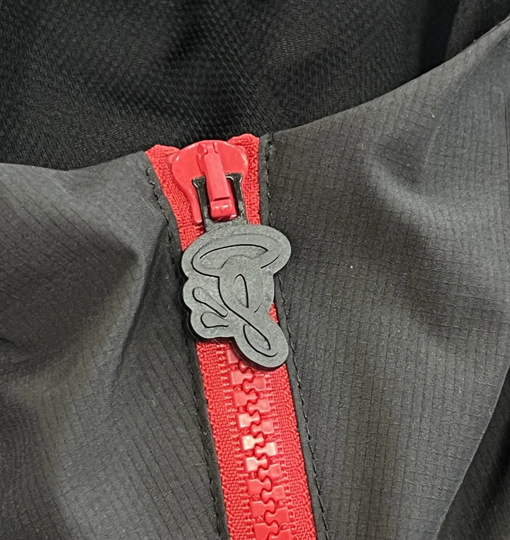 SYNA VORTEX WOVEN JACKET (BLACK/RED)