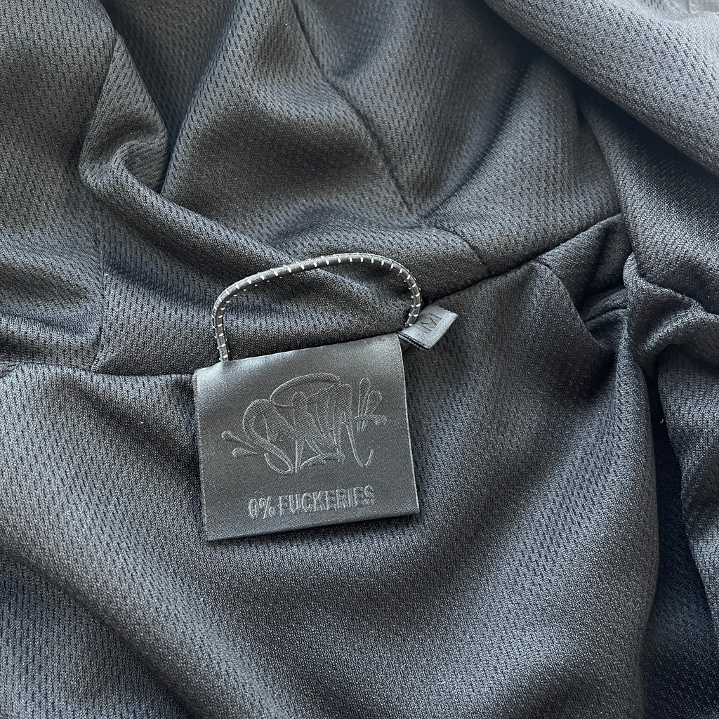 SYNA VORTEX WOVEN JACKET (BLACKOUT)