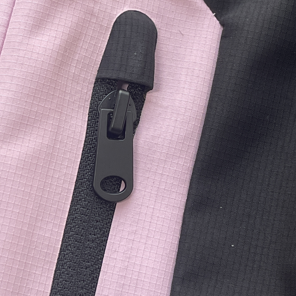 SYNA WORLD DYNAMIC TRACK PANT - (GREY / PINK)