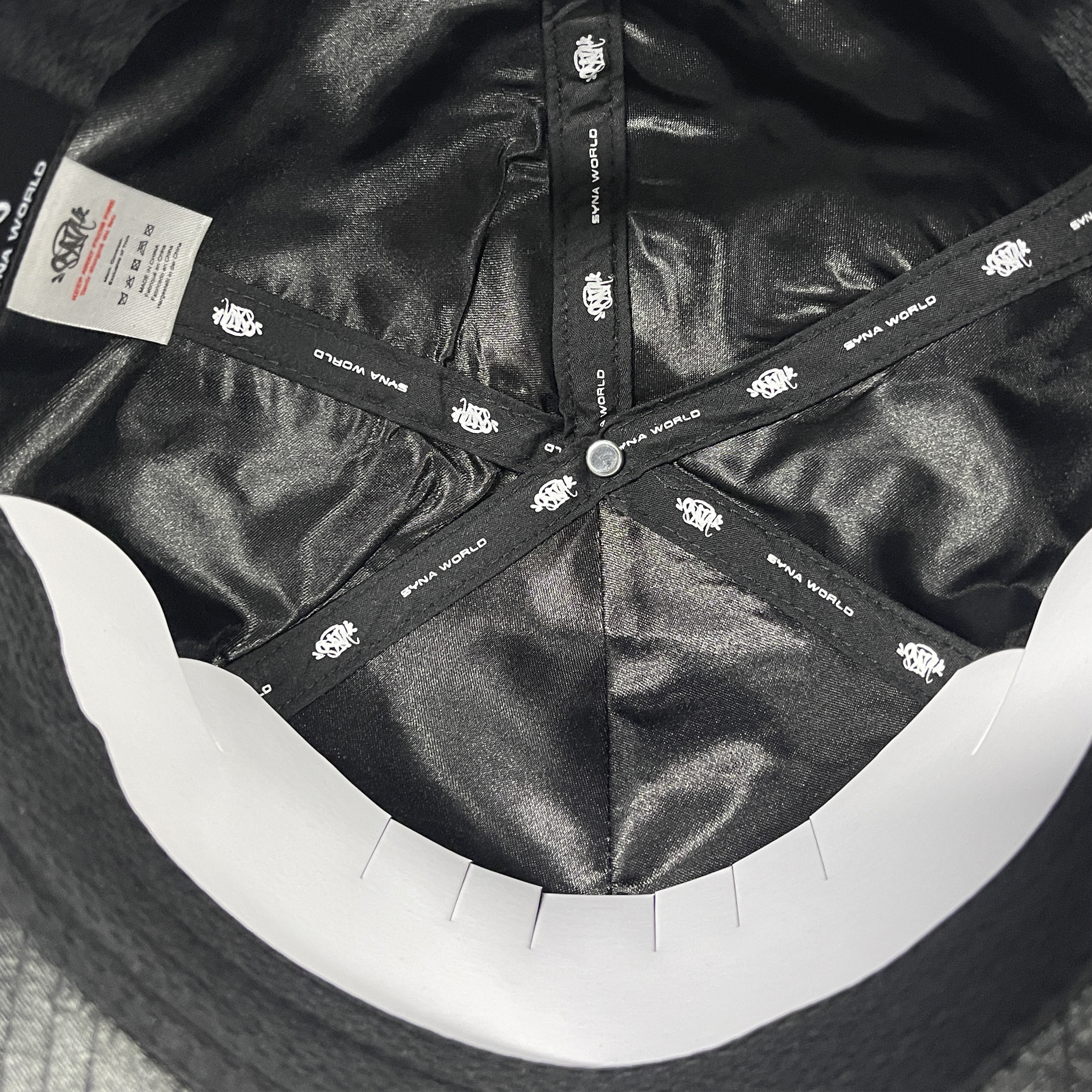 SYNA WORLD STAR CAP (BLACK)