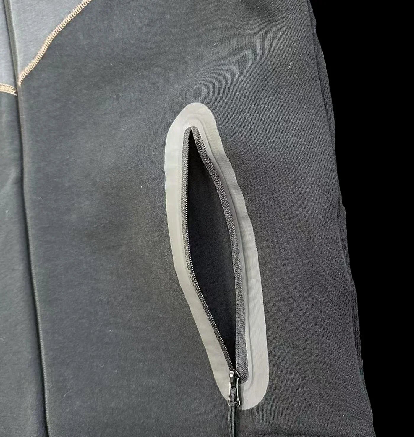 SYNA CENTRAL CEE X TECH FLEECE SET-(SYNA WORLD)