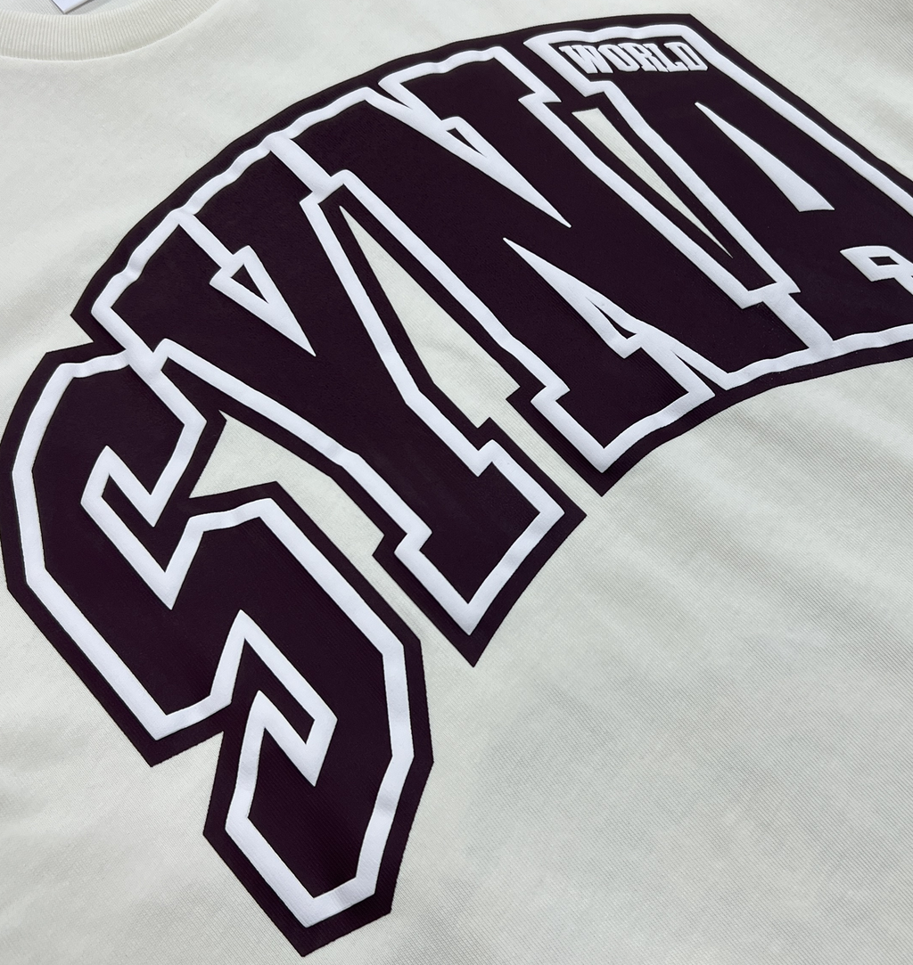 SYNA COLLEGE TEE (WHITE)