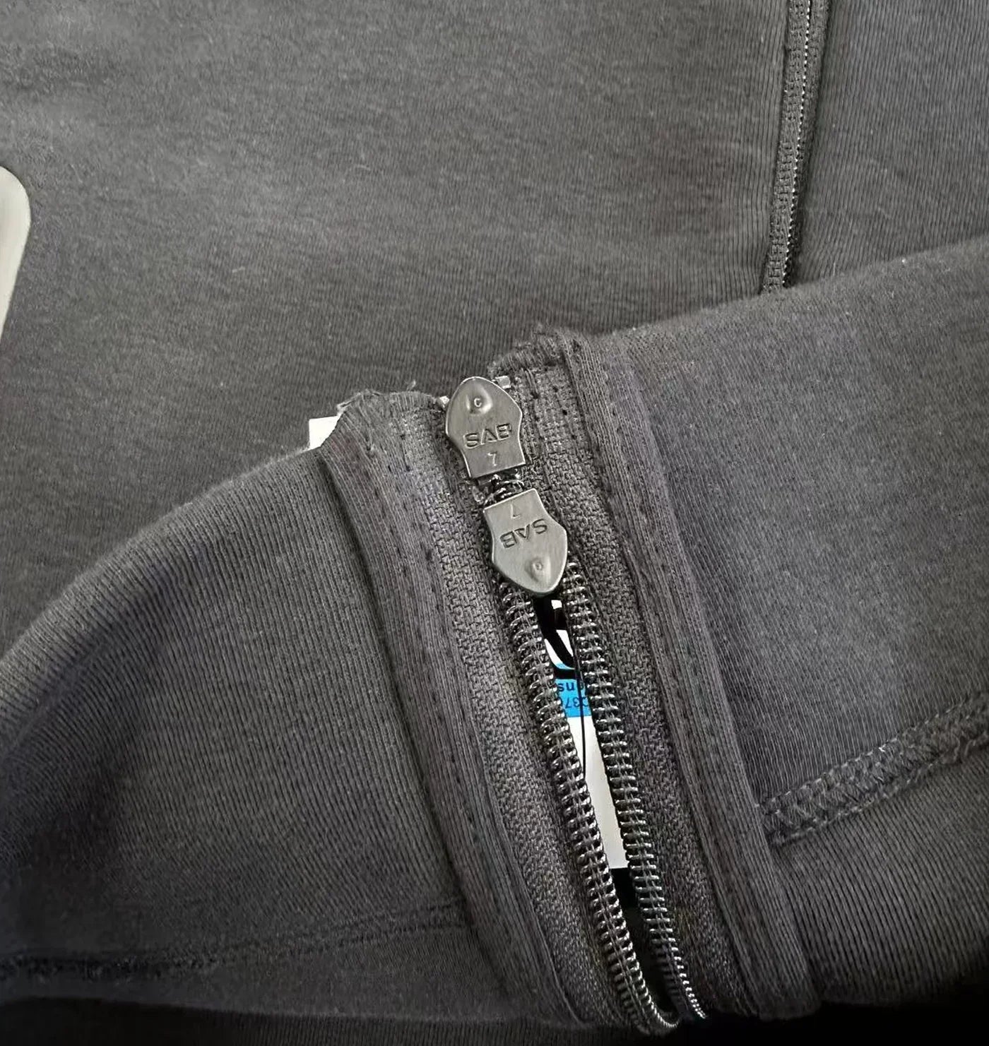 SYNA CENTRAL CEE X TECH FLEECE SET-(SYNA WORLD)