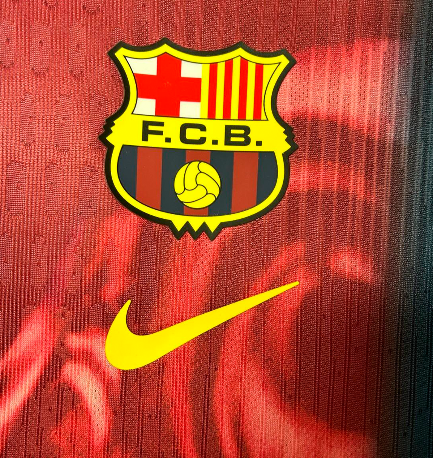 FC BARCELONA RETRO 2000/01 HOME SKELETON JERSEY