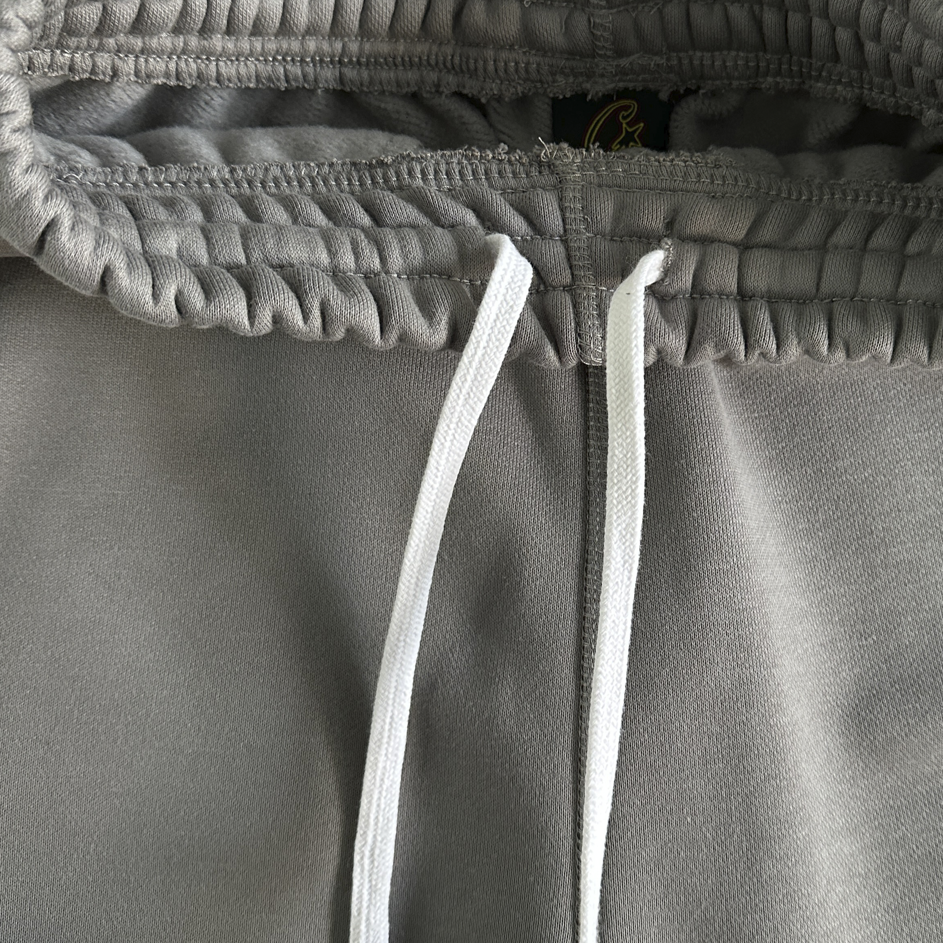 CORTEIZ ISLAND PUFF PRINT ZIP PANTS (GREY)