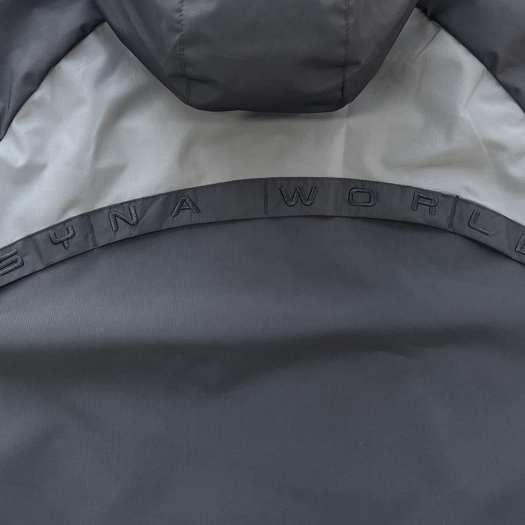 SYNA VORTEX WOVEN JACKET (BLACKOUT)