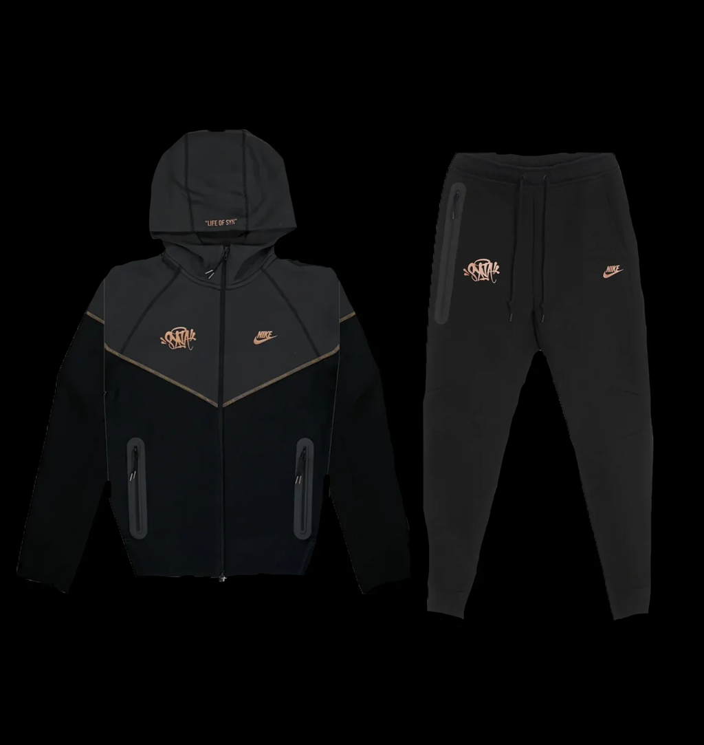 SYNA CENTRAL CEE X TECH FLEECE SET-(SYNA WORLD)