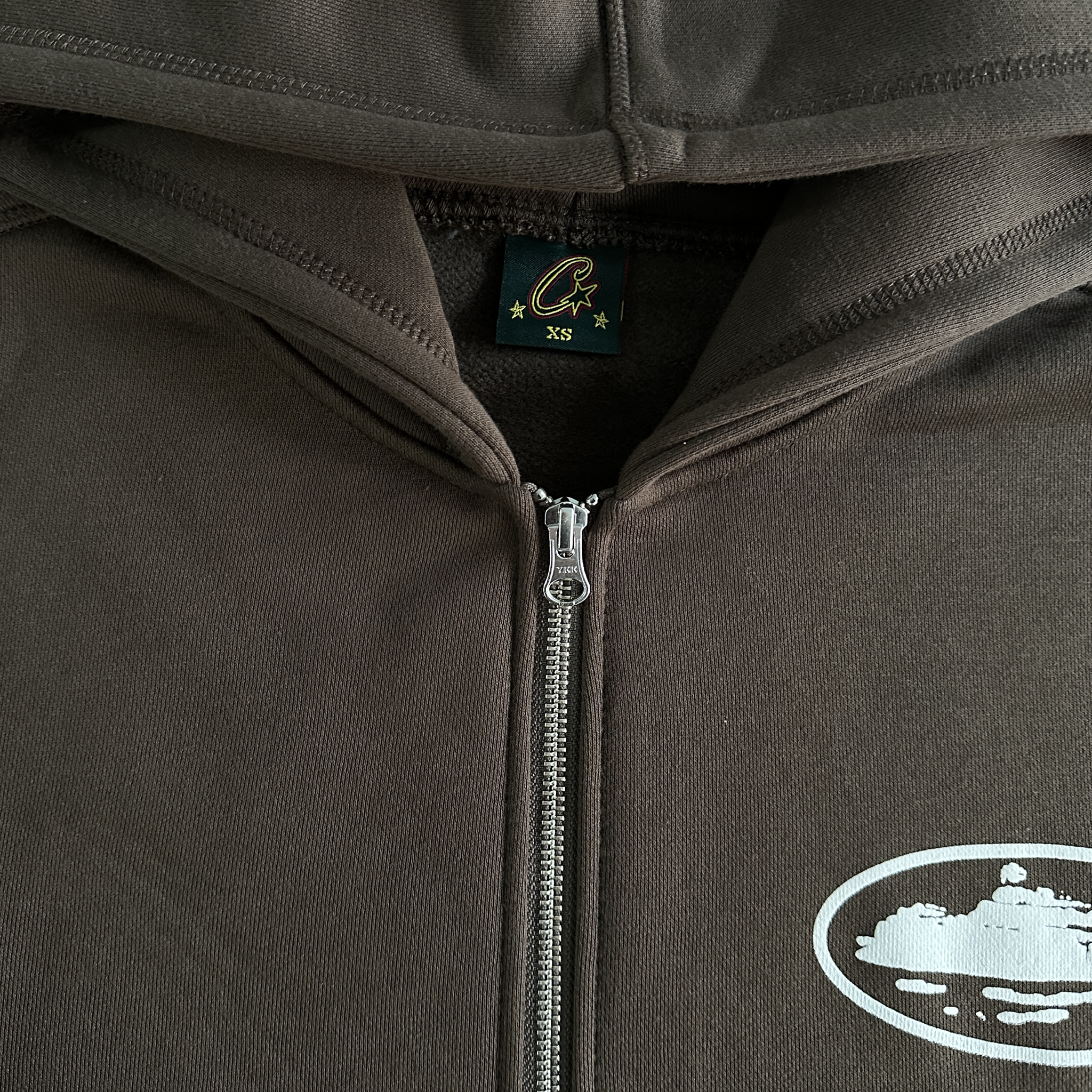 CORTEIZ ISLAND PUFF PRINT ZIP TRACKSUIT (BROWN)