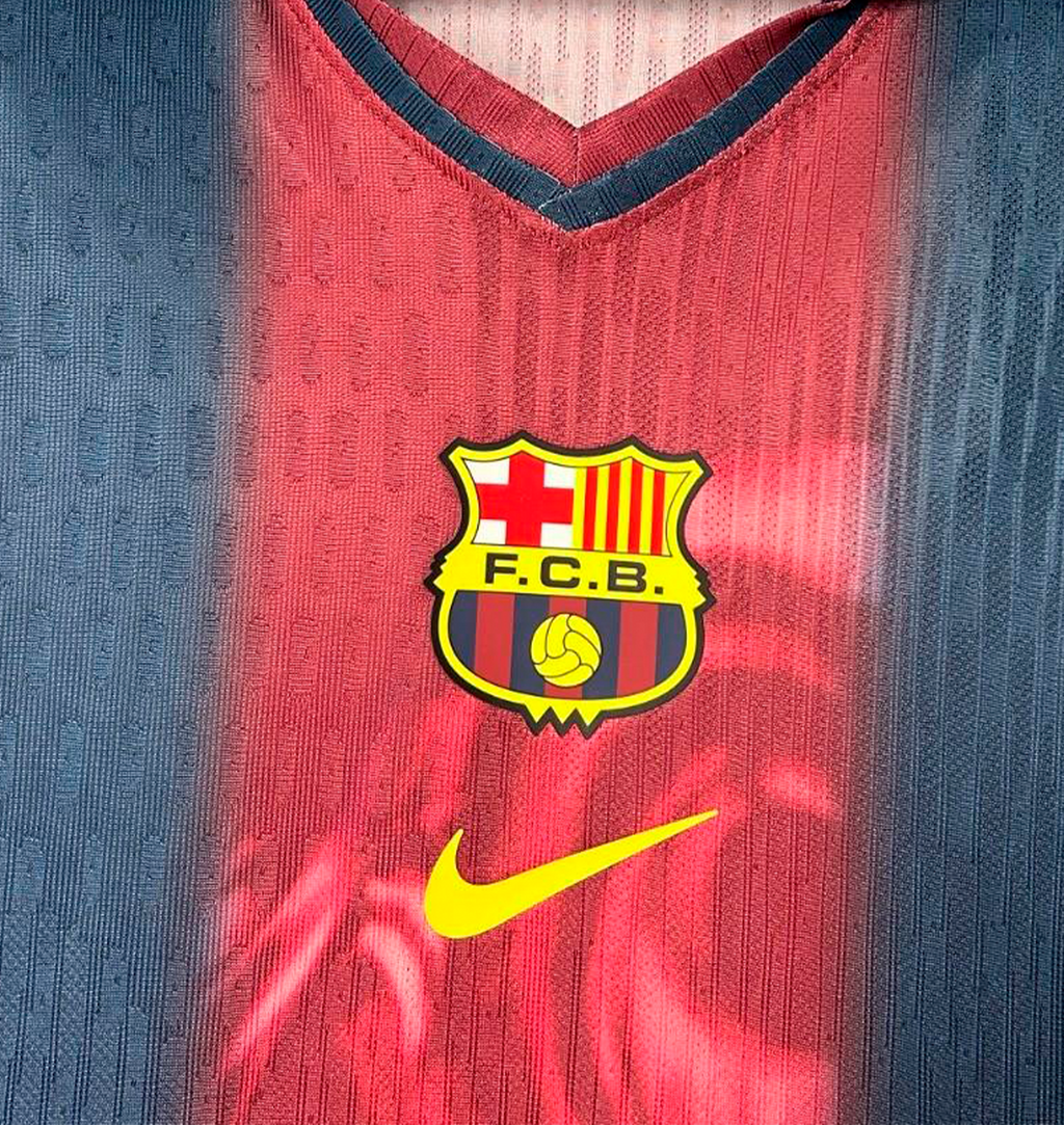 FC BARCELONA RETRO 2000/01 HOME SKELETON JERSEY