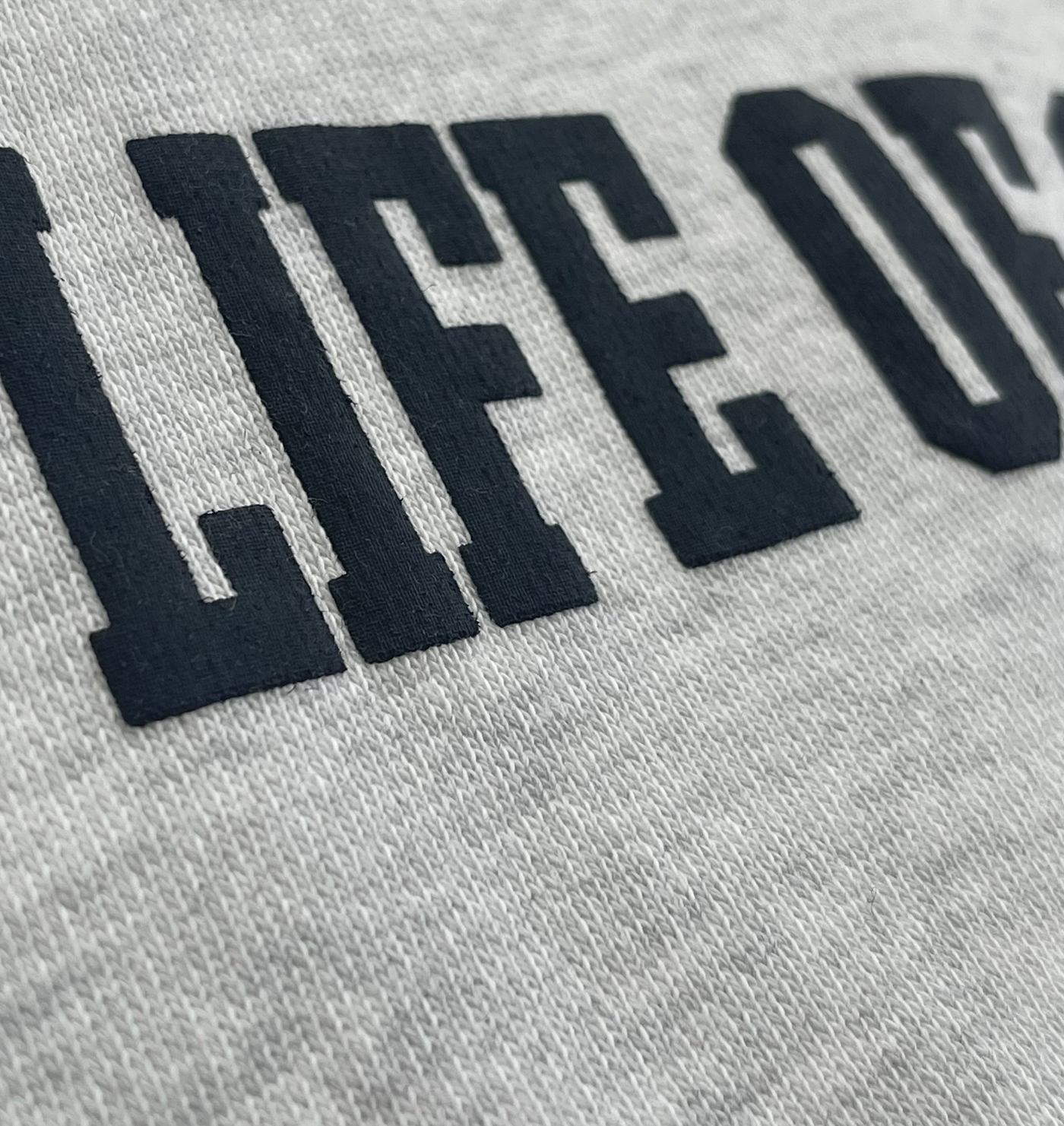 SYNA COLLEGE CREW SWEATER (GREY)